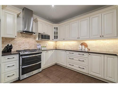 46 Oxbow Road, Brantford, ON - Indoor Photo Showing Kitchen With Upgraded Kitchen