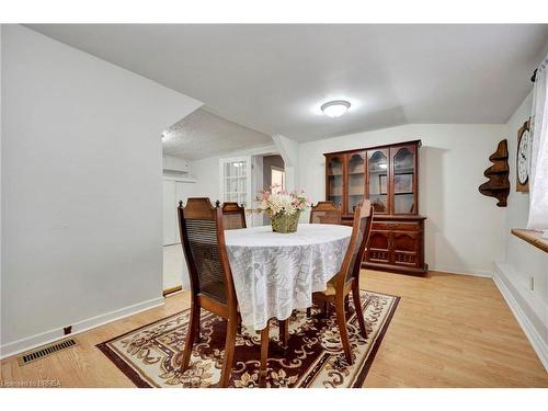 412 Maple Avenue S, Burford, ON - Indoor Photo Showing Dining Room