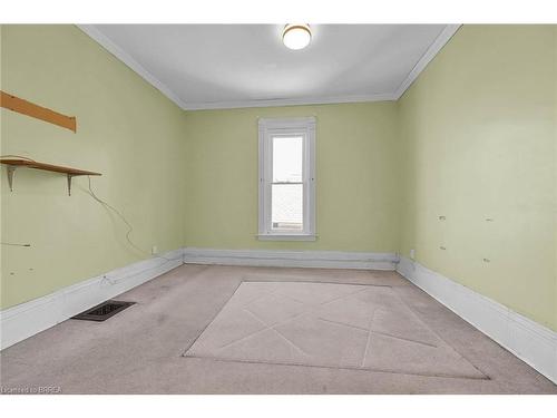 8 Palmerston Avenue, Brantford, ON - Indoor Photo Showing Other Room
