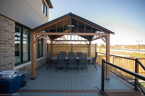 113 Munro Circle, Brantford, ON - Outdoor With Deck Patio Veranda With Exterior