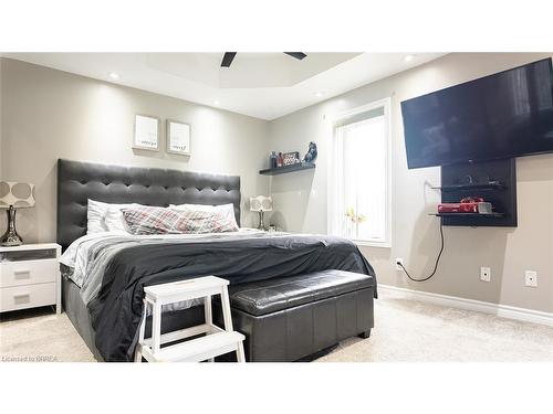 214 Chatham Street, Brantford, ON - Indoor Photo Showing Bedroom