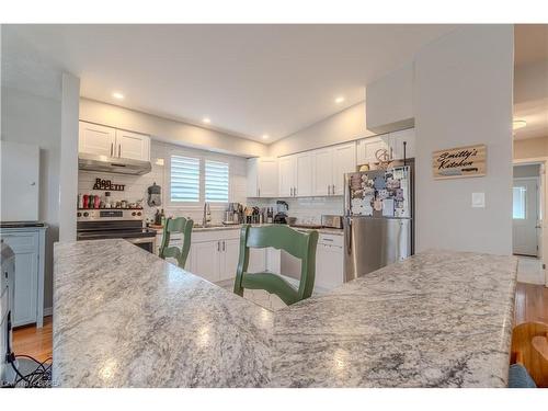 88 Gillin Road, Brantford, ON - Indoor Photo Showing Kitchen