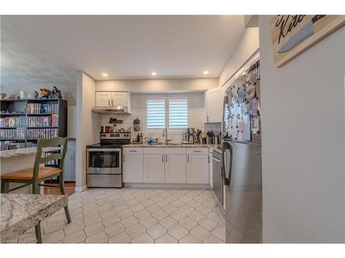 88 Gillin Road, Brantford, ON - Indoor Photo Showing Kitchen