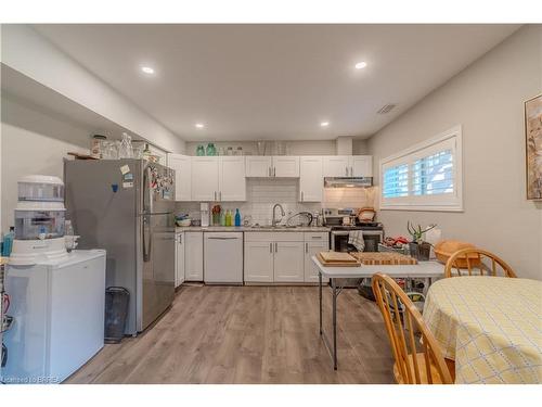 88 Gillin Road, Brantford, ON - Indoor Photo Showing Kitchen