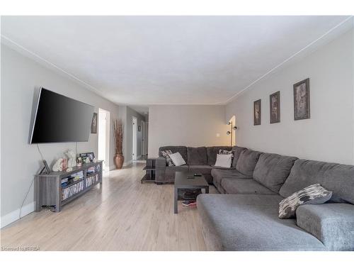 486 St. Paul Avenue, Brantford, ON - Indoor Photo Showing Living Room