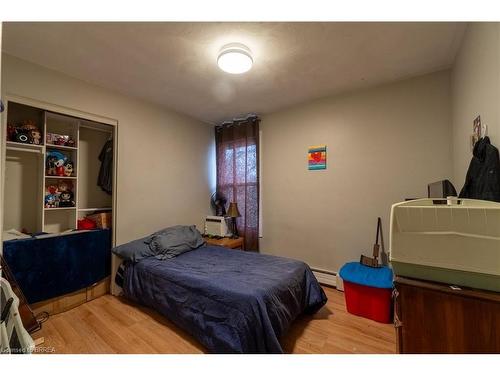 486 St. Paul Avenue, Brantford, ON - Indoor Photo Showing Bedroom