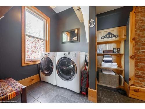 284 Colborne Street N, Simcoe, ON - Indoor Photo Showing Laundry Room