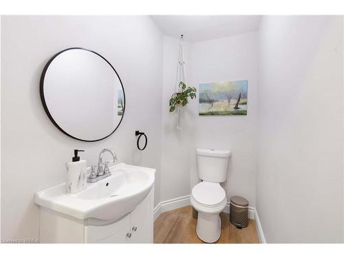 231 Brock Street, Brantford, ON - Indoor Photo Showing Bathroom