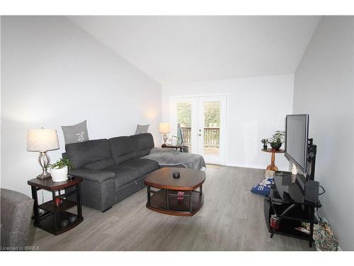 D-58 Harris Avenue, Brantford, ON - Indoor Photo Showing Living Room
