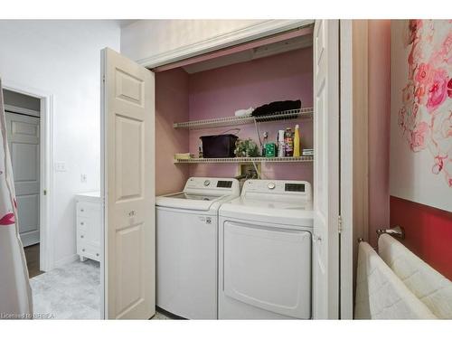 18-20 Courtland Drive, Brantford, ON - Indoor Photo Showing Laundry Room