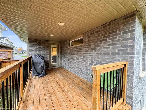 42 Livingston Drive, Tillsonburg, ON - Outdoor With Deck Patio Veranda With Exterior