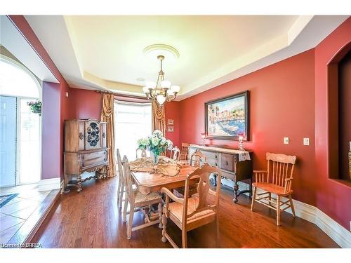 92 Pleasant Ridge Road, Brantford, ON - Indoor Photo Showing Dining Room