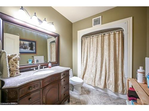 92 Pleasant Ridge Road, Brantford, ON - Indoor Photo Showing Bathroom