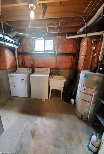 A-5-A Brantwood Park Road, Brantford, ON - Indoor Photo Showing Laundry Room