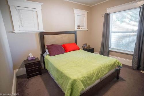 113 Eagle Avenue, Brantford, ON - Indoor Photo Showing Bedroom