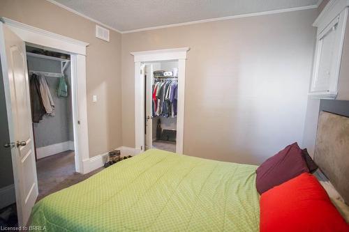 113 Eagle Avenue, Brantford, ON - Indoor Photo Showing Bedroom