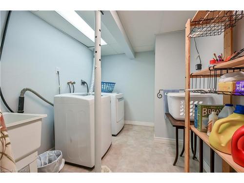68 Devon Street, Brantford, ON - Indoor Photo Showing Laundry Room