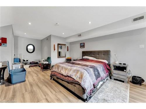 373 Maple Avenue, Burford, ON - Indoor Photo Showing Bedroom