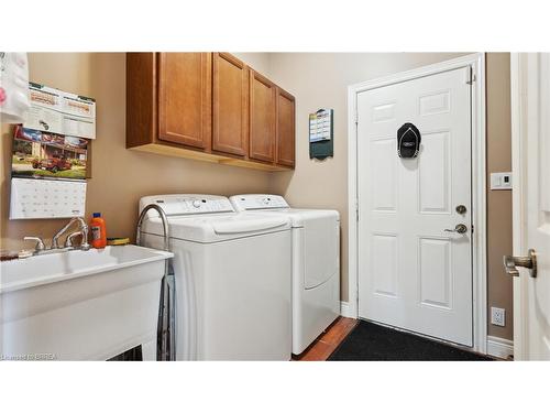 19 Yin Street, Waterford, ON - Indoor Photo Showing Laundry Room
