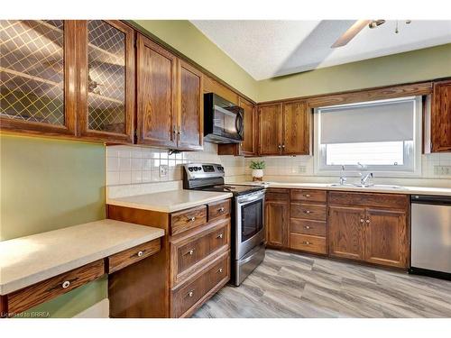 83 Park Avenue, Cambridge, ON - Indoor Photo Showing Kitchen With Double Sink