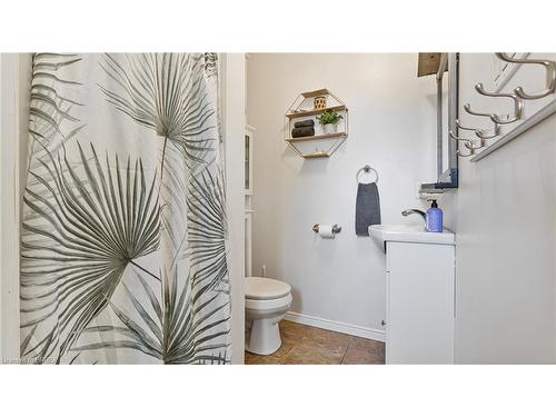 166 Hess Street N, Hamilton, ON - Indoor Photo Showing Bathroom