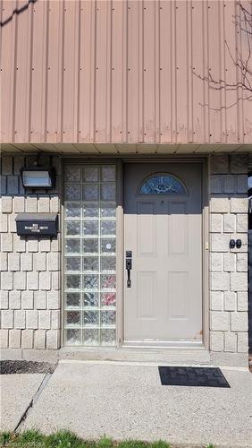 3-325 Fairview Drive, Brantford, ON - Outdoor