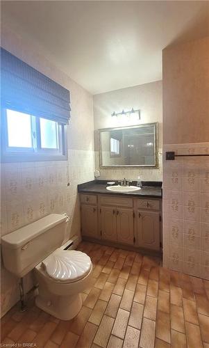 3-325 Fairview Drive, Brantford, ON - Indoor Photo Showing Bathroom