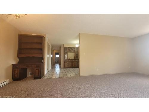 3-325 Fairview Drive, Brantford, ON - Indoor Photo Showing Other Room
