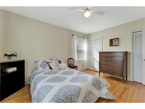 73 Franklin Street, Brantford, ON - Indoor Photo Showing Bedroom