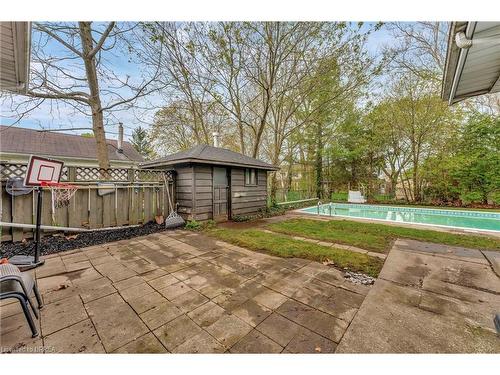 73 Franklin Street, Brantford, ON - Outdoor With In Ground Pool
