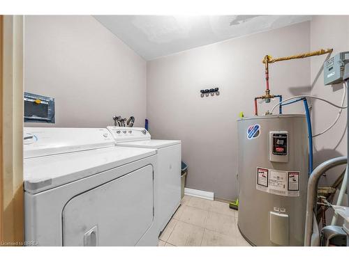 203-421 Fairview Drive, Brantford, ON - Indoor Photo Showing Laundry Room