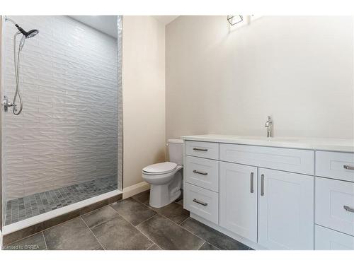 111 Judd Drive, Simcoe, ON - Indoor Photo Showing Bathroom