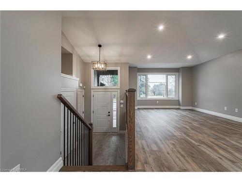 33 Vanrooy Trail, Waterford, ON - Indoor Photo Showing Other Room