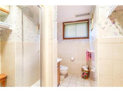 34 Westbrier Knoll, Brantford, ON - Indoor Photo Showing Bathroom