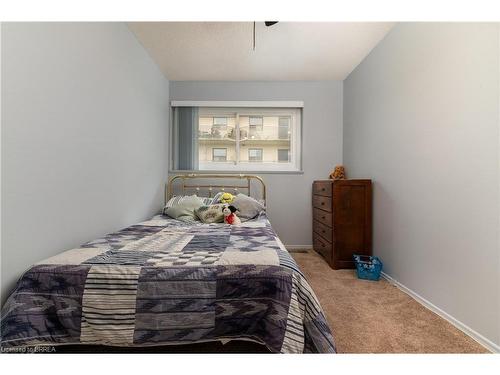 667B West Street, Brantford, ON - Indoor Photo Showing Bedroom