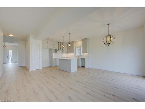 345 Bradshaw Drive, Stratford, ON - Indoor Photo Showing Kitchen