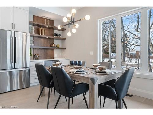 153 Parkside Drive, Brantford, ON - Indoor Photo Showing Dining Room