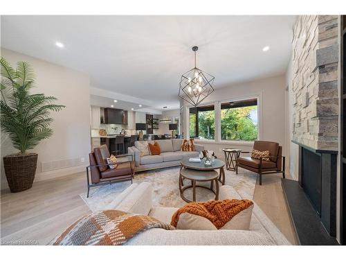 151 Parkside Drive, Brantford, ON - Indoor Photo Showing Living Room With Fireplace