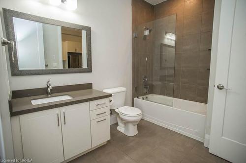 110-85A Morrell Street, Brantford, ON - Indoor Photo Showing Bathroom