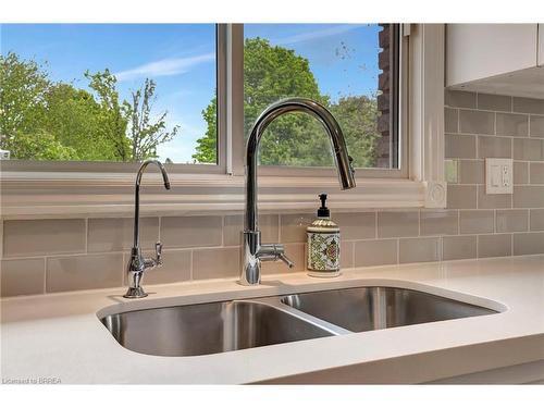 15 Childerhose Crescent, Brantford, ON - Indoor Photo Showing Kitchen With Double Sink