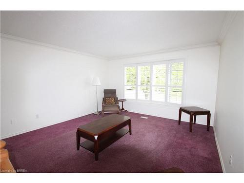 17-20 Courtland Drive, Brantford, ON - Indoor Photo Showing Other Room