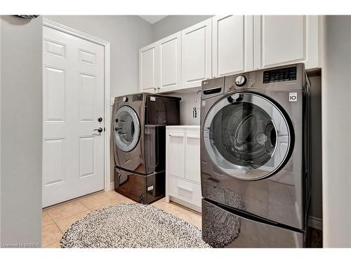 27 Pinehill Drive, Brantford, ON - Indoor Photo Showing Laundry Room