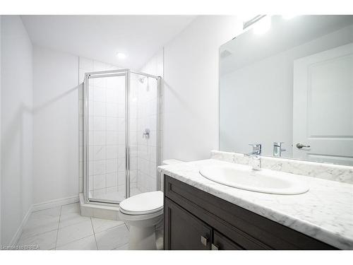Lower-31 Mair Avenue, Brantford, ON - Indoor Photo Showing Bathroom