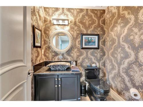 28 Old Lakeshore Road, Port Dover, ON - Indoor Photo Showing Bathroom