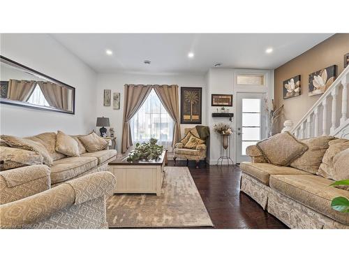361 St Paul Avenue, Brantford, ON - Indoor Photo Showing Living Room