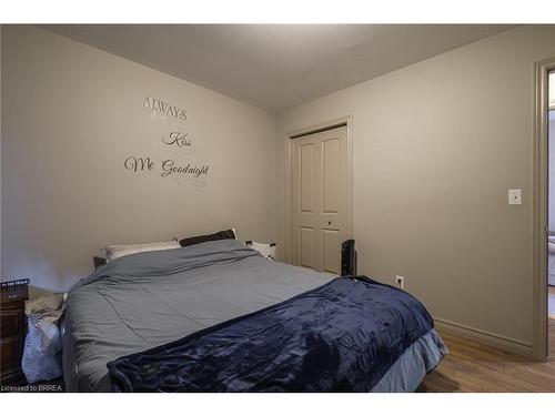 A-634 Princess Street, Woodstock, ON - Indoor Photo Showing Bedroom