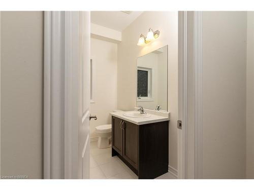 33 Dennis Avenue, Brantford, ON - Indoor Photo Showing Bathroom