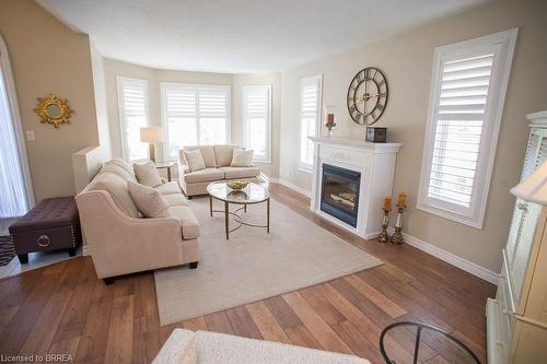 8 Ravine Court, Port Dover, ON - Indoor Photo Showing Living Room With Fireplace