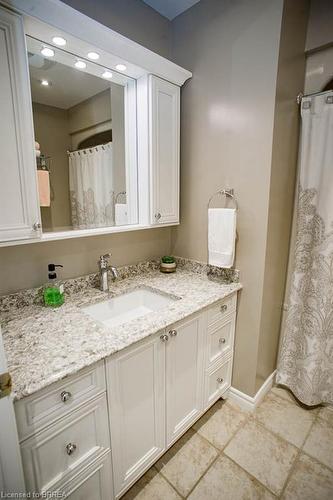 8 Ravine Court, Port Dover, ON - Indoor Photo Showing Bathroom