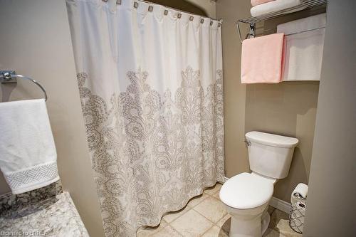 8 Ravine Court, Port Dover, ON - Indoor Photo Showing Bathroom